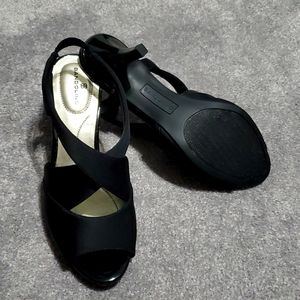 Bandolino Black Open Toed High Heels